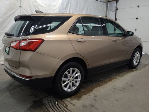 Used 2018 Chevrolet Equinox LS image 10