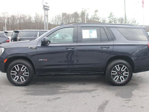 Used 2023 GMC Yukon AT4 w/ AT4 Premium Package image 4