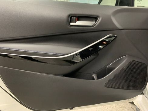 Used 2020 Toyota Corolla XSE FWD image 14