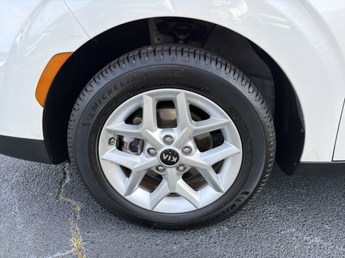 Used 2021 Kia Soul S FWD image 8