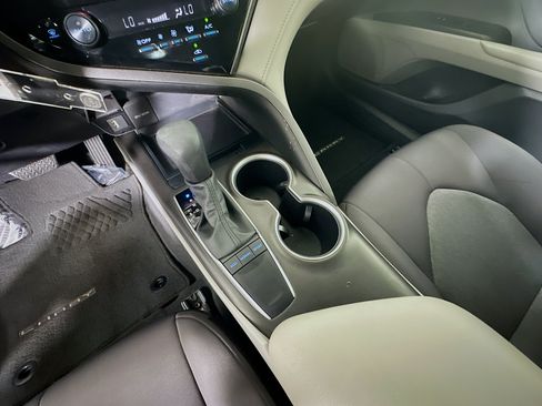 Used 2023 Toyota Camry XLE FWD image 21