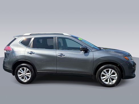 Used 2016 Nissan Rogue SV AWD/4WD image 8