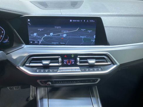 Used 2020 BMW X5 M50i image 16