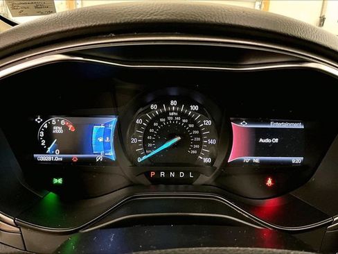 Used 2020 Ford Fusion SE FWD image 19