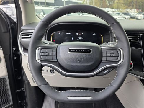 Used 2024 Jeep Wagoneer 4WD image 26