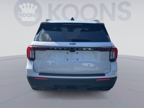 New 2026 Ford Explorer Active AWD/4WD image 15