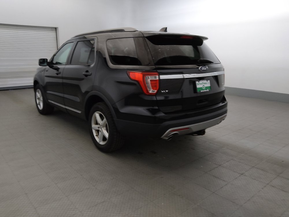 Used 2017 Ford Explorer XLT AWD/4WD image 5