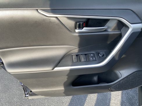 Certified 2025 Toyota RAV4 XLE Premium FWD image 9