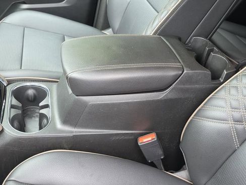 Used 2023 GMC Canyon Denali AWD/4WD image 9
