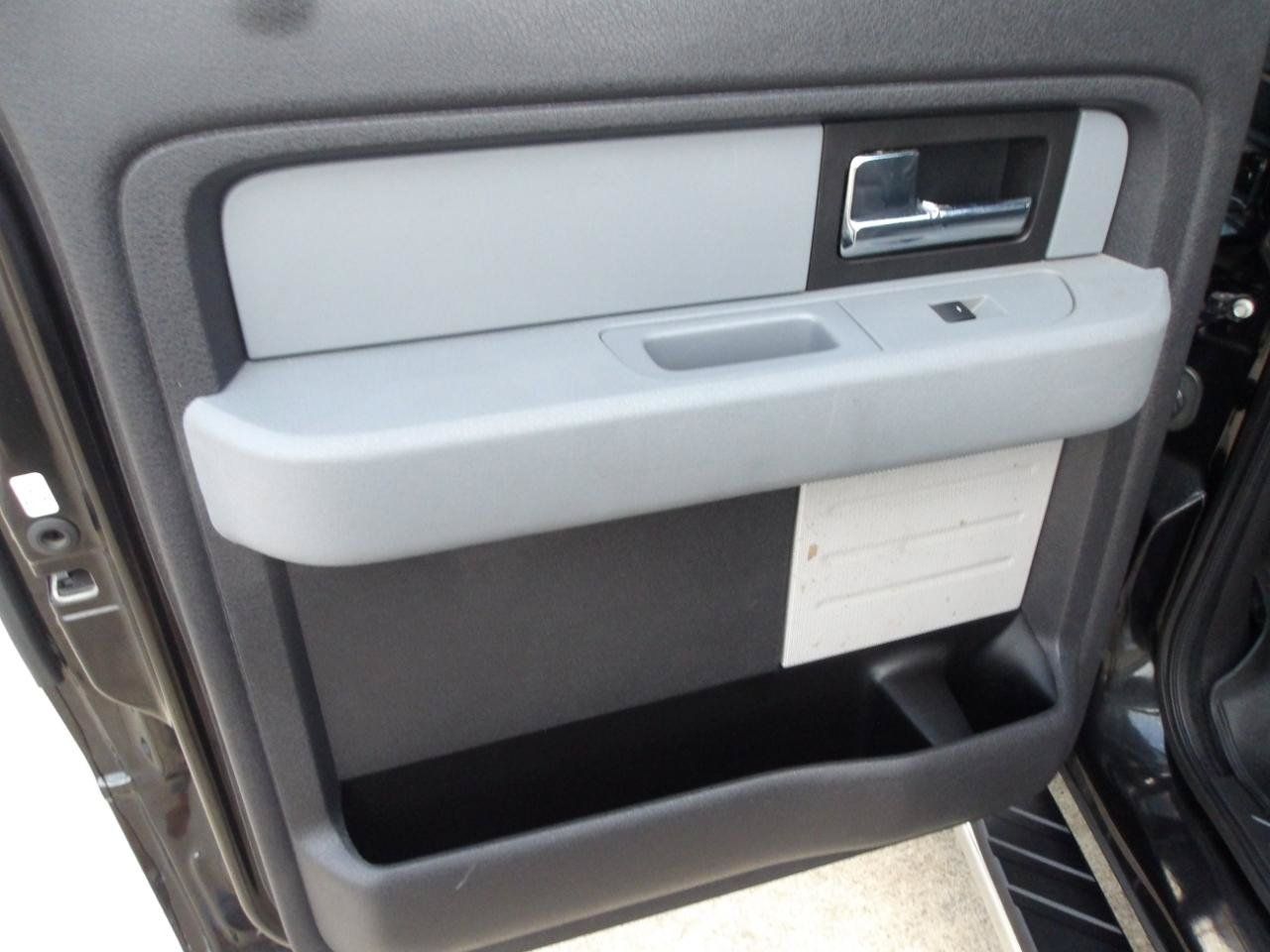 Used 2013 Ford F150 XLT w/ Luxury Equipment Group RWD image 16