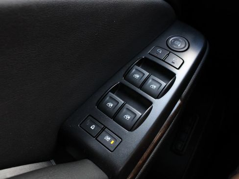 Used 2019 Chevrolet Tahoe LT AWD/4WD image 7