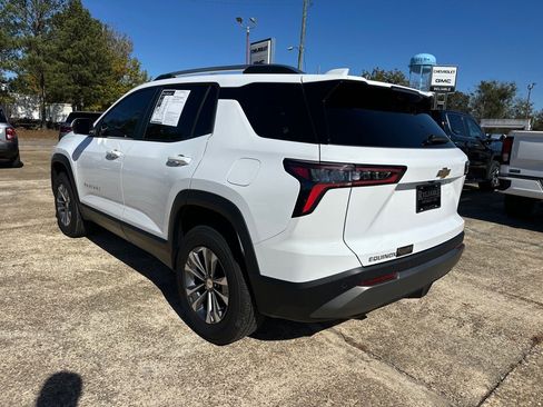 Used 2025 Chevrolet Equinox LT w/ Convenience Package II image 4