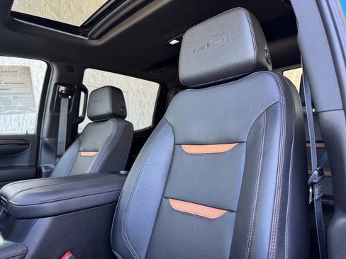 Certified 2023 GMC Sierra 1500 AT4 w/ AT4 Premium Package AWD/4WD image 13
