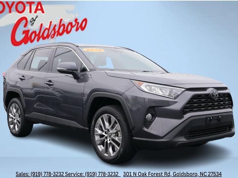 Used 2019 Toyota RAV4 XLE Premium image 1