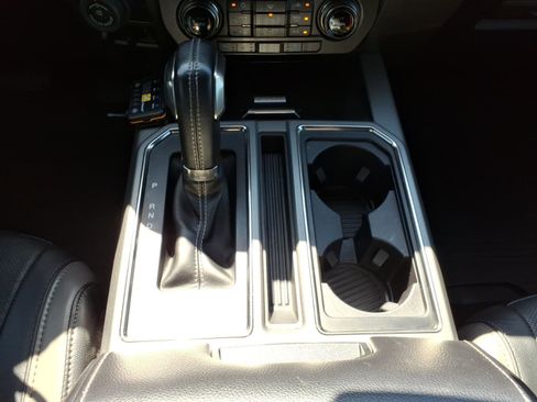 Used 2018 Ford F150 Raptor w/ Equipment Group 802A Luxury image 20
