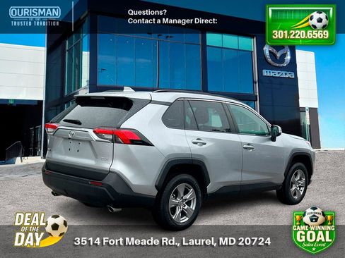 Used 2024 Toyota RAV4 XLE FWD image 3