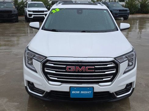 Used 2023 GMC Terrain SLT w/ LPO, Floor Liner Package AWD/4WD image 8