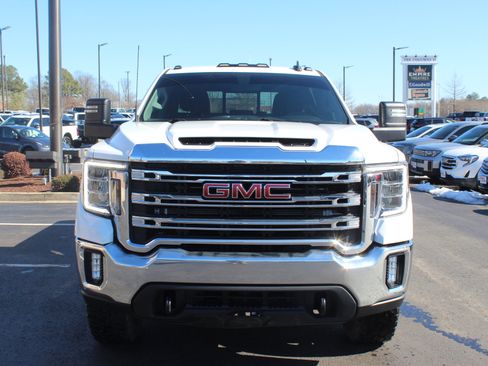 Used 2022 GMC Sierra 2500 SLE w/ SLE Convenience Package image 3