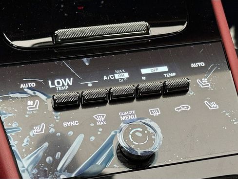 New 2026 Porsche Cayenne Coupe image 23