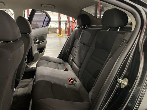 Used 2014 Chevrolet Cruze LT w/ RS Package image 10