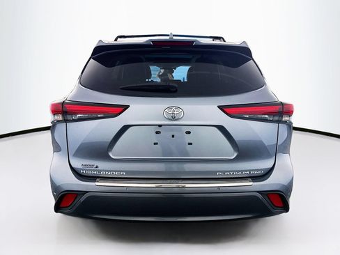 Used 2022 Toyota Highlander Platinum AWD/4WD image 17