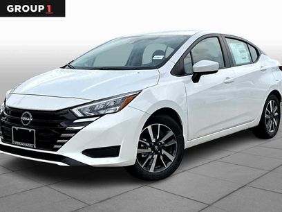 New 2025 Nissan Versa SV w/ Trunk Package