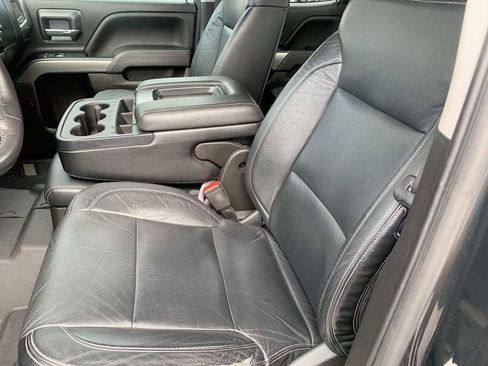 Used 2018 Chevrolet Silverado 1500 LT w/ All Star Edition image 17