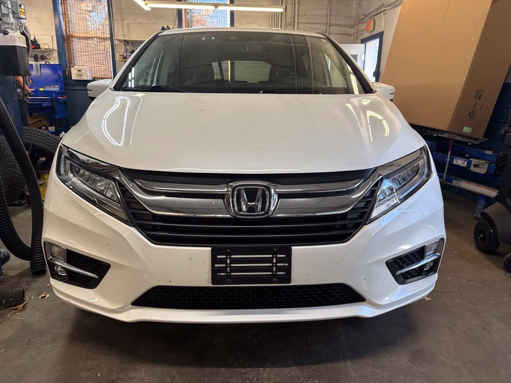 Used 2019 Honda Odyssey Elite image 2