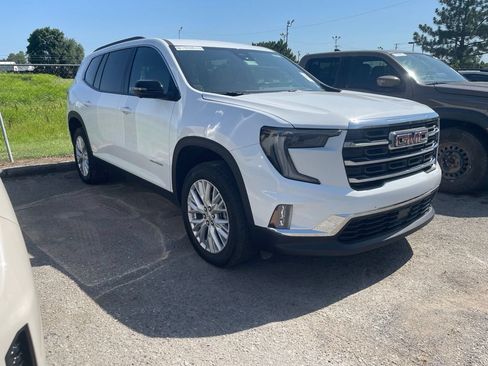 Used 2026 GMC Acadia Elevation w/ Elevation Premium Package FWD image 1