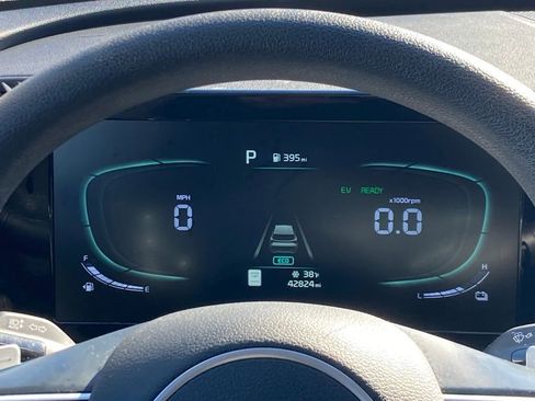 Used 2023 Kia Sportage LX image 15