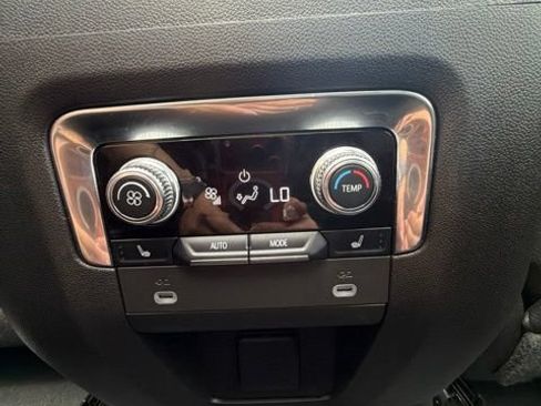Used 2023 GMC Yukon Denali w/ LPO, Floor Liner Package AWD/4WD image 27