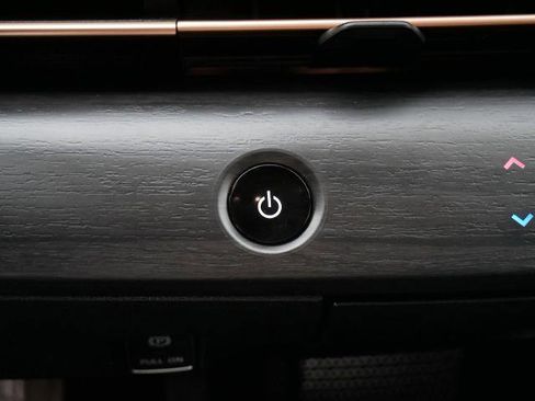 Certified 2024 Nissan Ariya AWD image 23