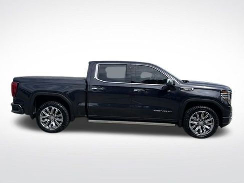 Used 2023 GMC Sierra 1500 Denali w/ Denali Reserve Package AWD/4WD image 12