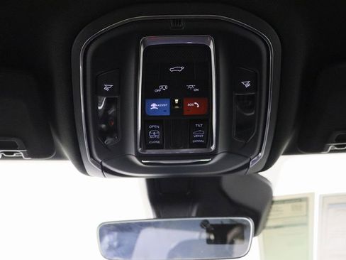 New 2026 Jeep Grand Cherokee L Laredo image 29