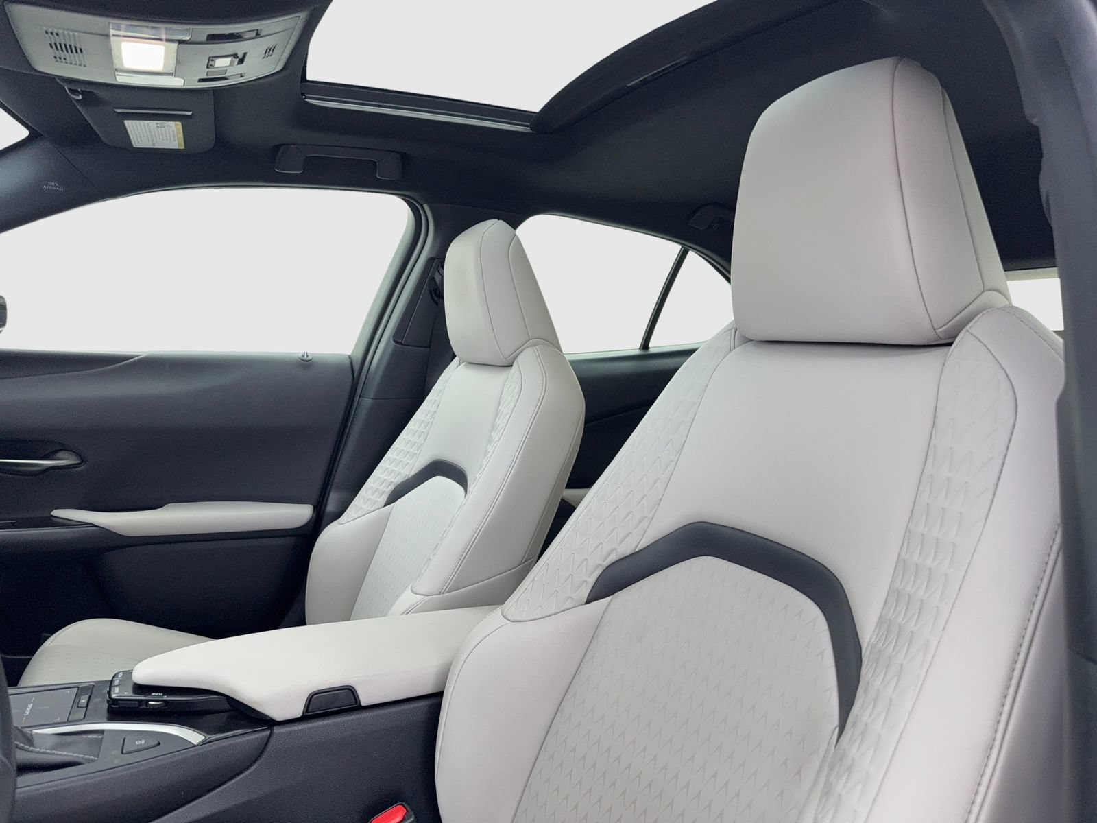 Used 2022 Lexus UX 200 w/ Accessory Package (Z2) FWD image 15