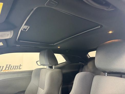 Used 2022 Dodge Challenger R/T image 4