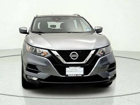 Used 2020 Nissan Rogue Sport SV w/ All-Weather Package AWD/4WD image 2