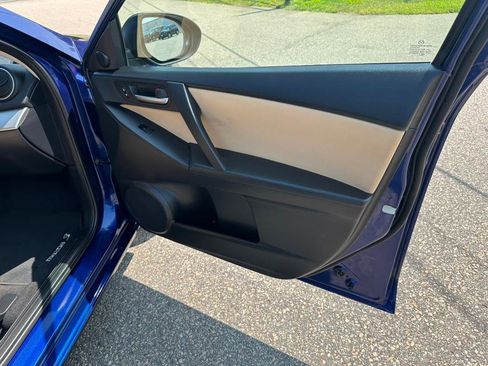 Used 2012 MAZDA MAZDA3 i Touring image 10