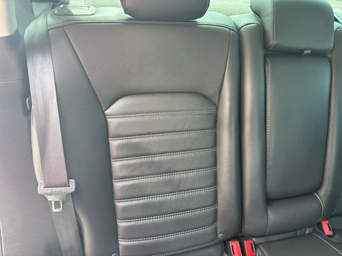 Used 2014 Ford Fusion SE w/ Equipment Group 202A FWD image 16