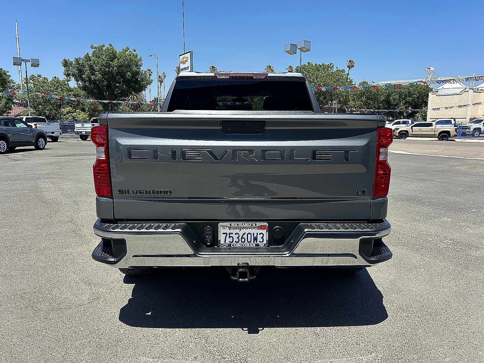 Used 2021 Chevrolet Silverado 1500 LT AWD/4WD image 4