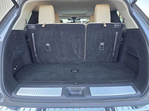 Used 2025 INFINITI QX60 Sensory w/ Vision Package AWD/4WD image 40
