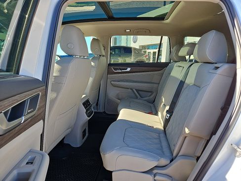 New 2026 Volkswagen Atlas SEL Premium R-Line image 10