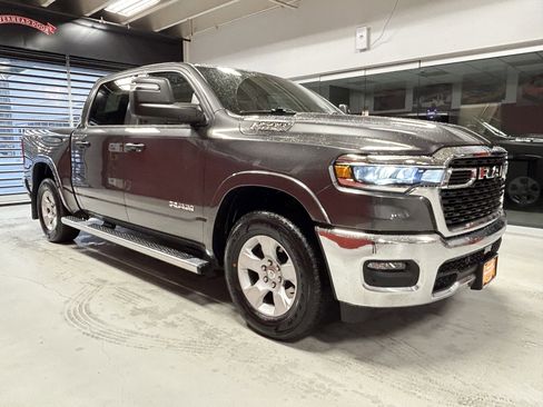 Used 2025 RAM 1500 Big Horn AWD/4WD image 13