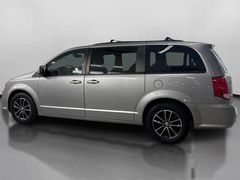 Used 2019 Dodge Grand Caravan GT FWD image 5