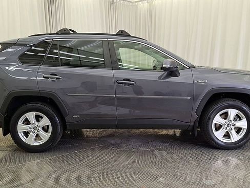 Certified 2019 Toyota RAV4 XLE w/ Convenience Package image 4