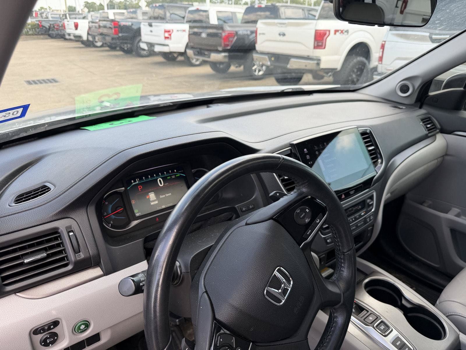 Used 2022 Honda Pilot Special Edition image 3
