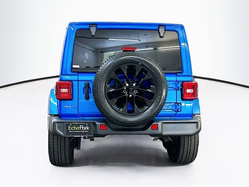 Used 2023 Jeep Wrangler Sahara image 7