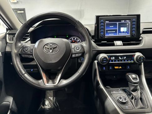 Used 2021 Toyota RAV4 XLE w/ XLE Grade Weather Package AWD/4WD image 8