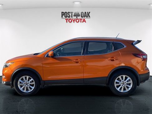 Used 2021 Nissan Rogue Sport SL w/ Premium Package image 4