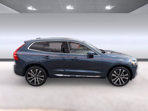 Certified 2023 Volvo XC60 B5 Ultimate w/ Protection Package Premier image 8